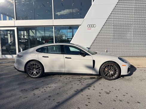 Used 2023 Porsche Panamera 4 Platinum Edition image 16