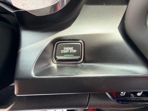Used 2021 Chevrolet Camaro SS RWD image 27