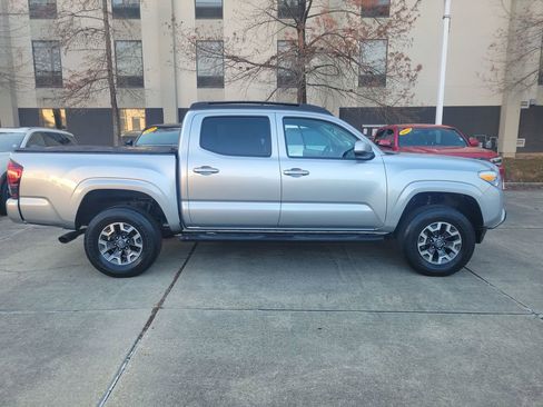 Certified 2023 Toyota Tacoma SR image 8