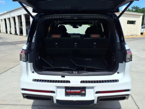 Used 2025 INFINITI QX80 Autograph w/ Autograph Exterior Package AWD/4WD image 17