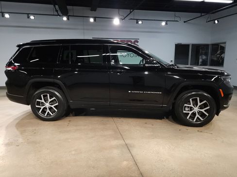 Used 2024 Jeep Grand Cherokee L Limited w/ Luxury Tech Group II AWD/4WD image 8