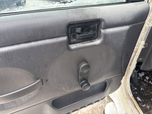 Used 2000 Jeep Wrangler Sport image 21