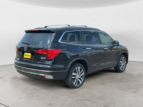 Used 2017 Honda Pilot Touring image 5