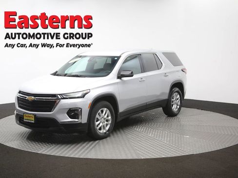 Used 2022 Chevrolet Traverse LS AWD/4WD image 54