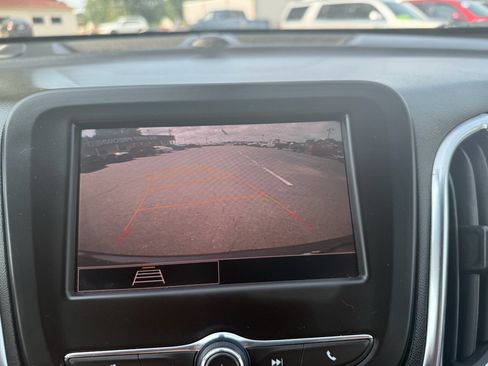 Used 2022 Chevrolet Equinox LT FWD image 37