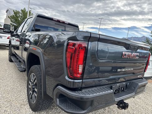 Used 2020 GMC Sierra 3500 AT4 w/ AT4 Premium Package AWD/4WD image 5
