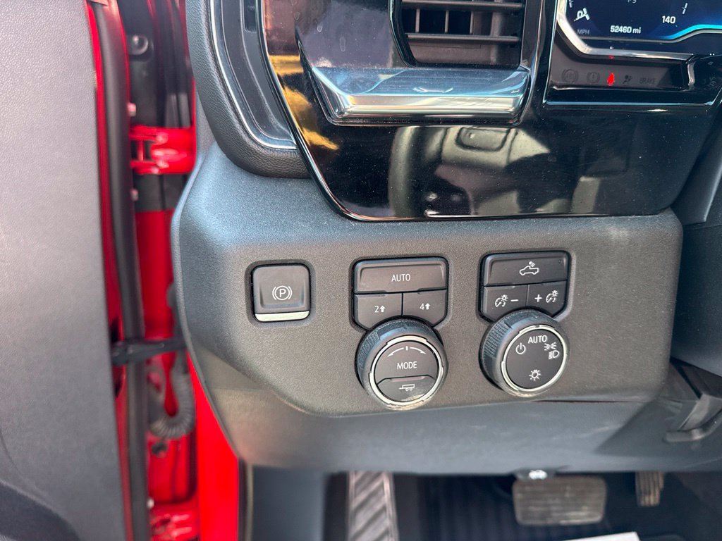 Used 2025 Chevrolet Silverado 1500 LT AWD/4WD image 18