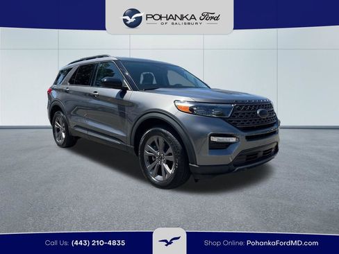 Certified 2022 Ford Explorer XLT w/ Equipment Group 202A AWD/4WD image 4