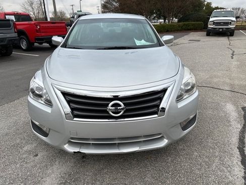 Used 2015 Nissan Altima 2.5 S w/ Power Driver Seat Package image 2