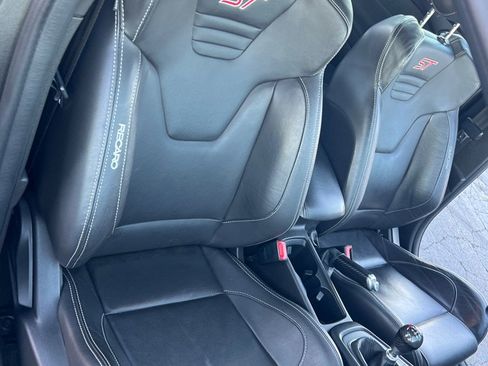 Used 2017 Ford Focus ST w/ Equipment Group 402A image 20