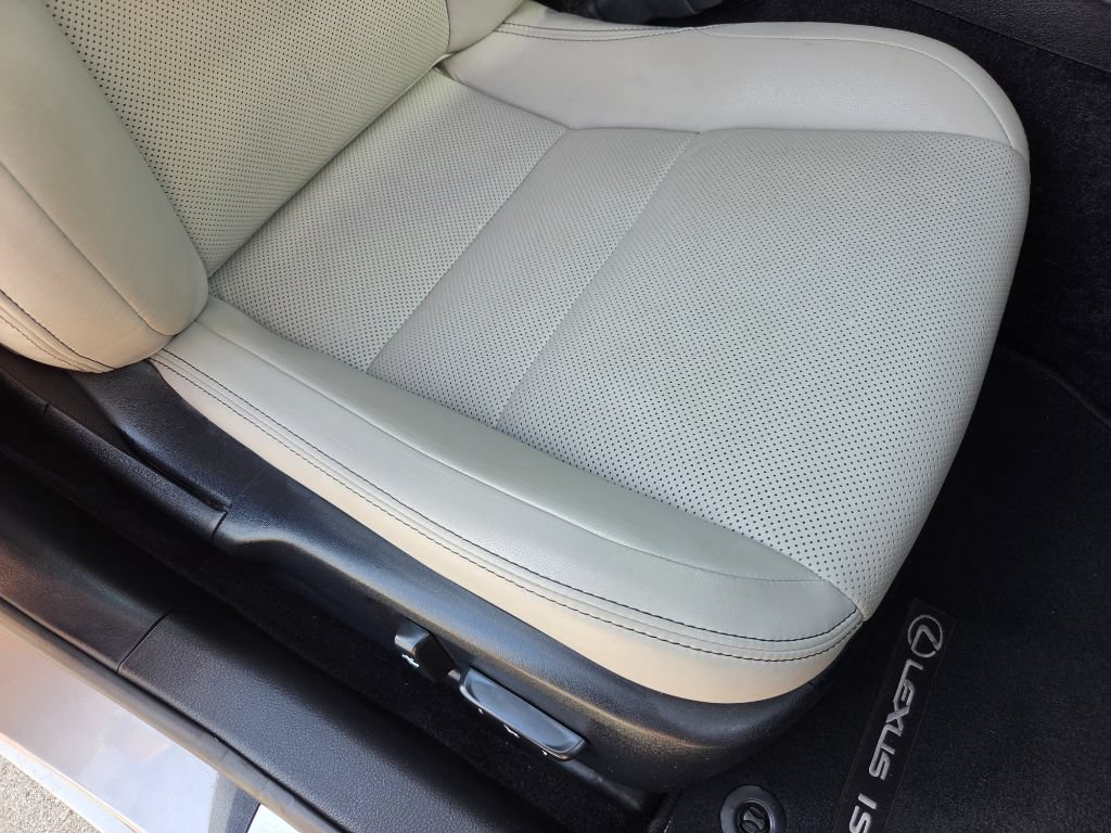 Used 2014 Lexus IS 250 RWD image 39