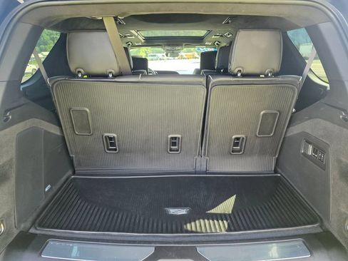 Used 2024 Cadillac Escalade Sport Platinum w/ LPO, ONYX Package AWD/4WD image 29