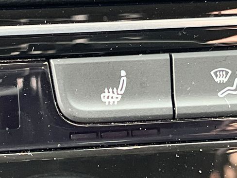 Used 2023 Volkswagen Atlas SE image 31