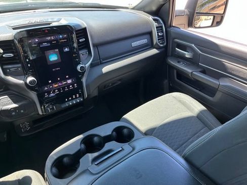 Certified 2025 RAM 2500 Big Horn AWD/4WD image 14