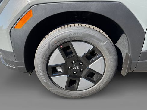 New 2026 Hyundai Santa Fe SE image 9