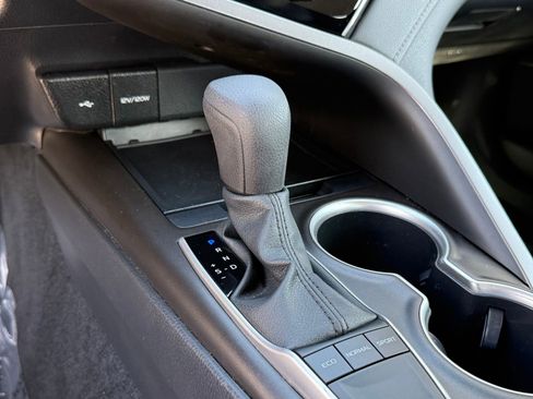 Used 2023 Toyota Camry LE FWD image 32