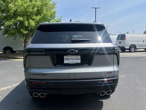 New 2026 Chevrolet Traverse RS FWD image 8