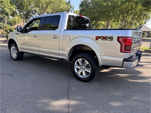 Used 2016 Ford F150 Platinum w/ Equipment Group 701A Luxury AWD/4WD image 9