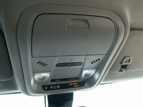 Used 2023 GMC Terrain SLT FWD image 19