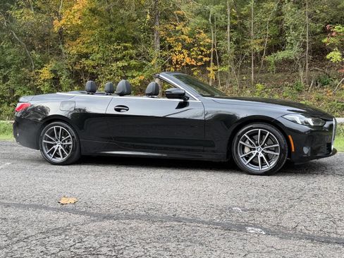 Used 2025 BMW 430i Convertible w/ Premium Package image 16