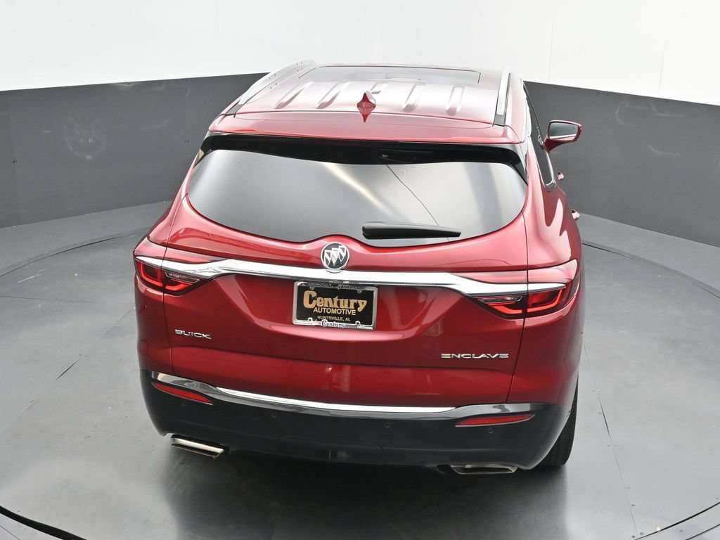 Used 2018 Buick Enclave Premium w/ LPO, Hit The Road Package FWD image 38