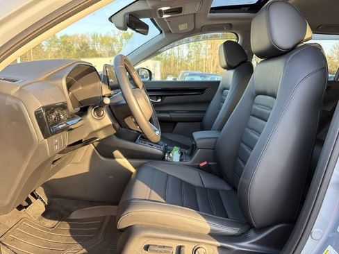 Used 2025 Honda CR-V EX-L image 11