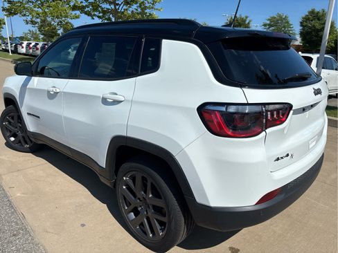 Used 2026 Jeep Compass Limited AWD/4WD image 6