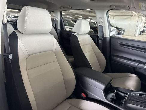 Used 2024 Honda CR-V EX image 25