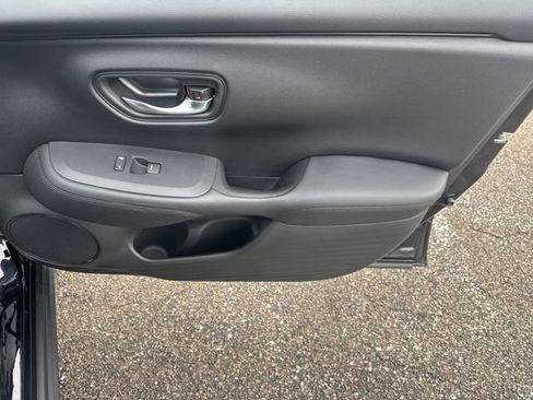 Used 2023 Honda HR-V LX image 20