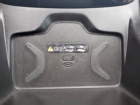 Used 2022 Chevrolet Colorado Z71 image 37