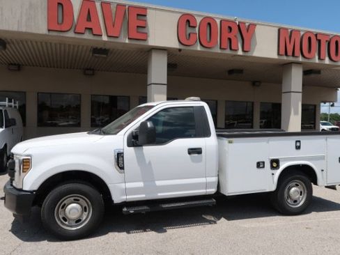 Used 2019 Ford F250 XL RWD image 1