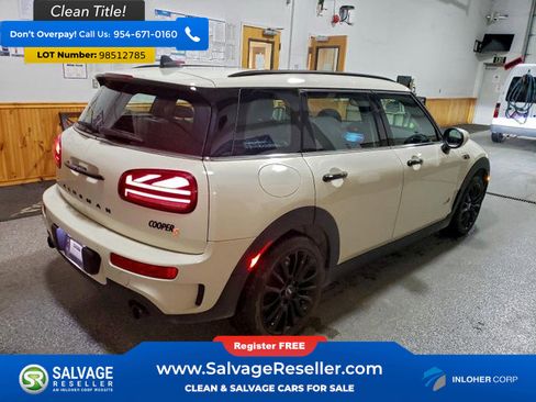 Used 2022 MINI Cooper Clubman S w/ Premium Package image 4