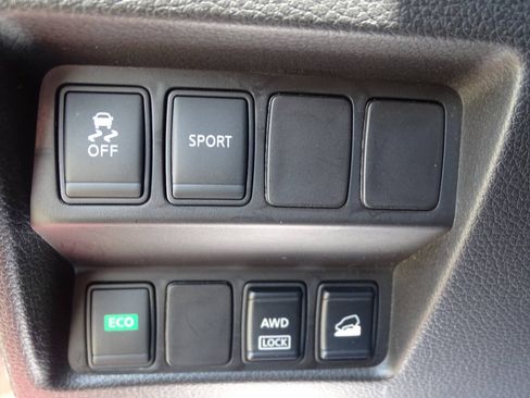 Used 2015 Nissan Rogue AWD w/ SV Moonroof Package image 21