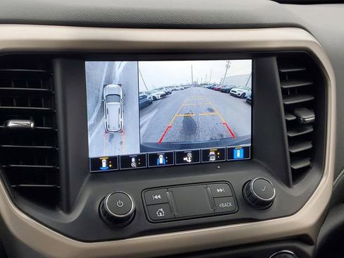 Certified 2023 GMC Acadia Denali w/ Denali Ultimate Package image 31