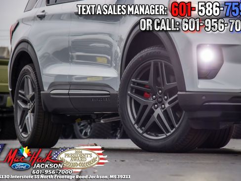 New 2026 Ford Explorer ST-Line w/ ST-Line Street Pack AWD/4WD image 2