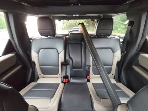 Used 2023 Ford Bronco Wildtrak AWD/4WD image 21