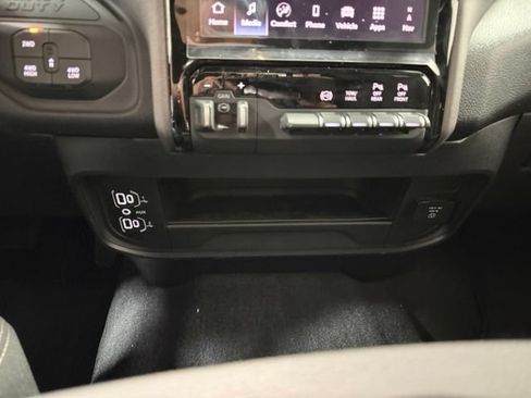 New 2026 RAM 3500 Tradesman AWD/4WD image 17