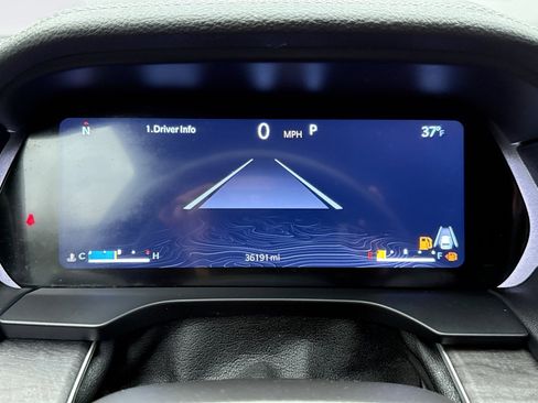 Used 2023 Jeep Grand Cherokee Limited image 13