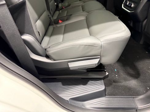 New 2027 Ford Expedition Active AWD/4WD image 32