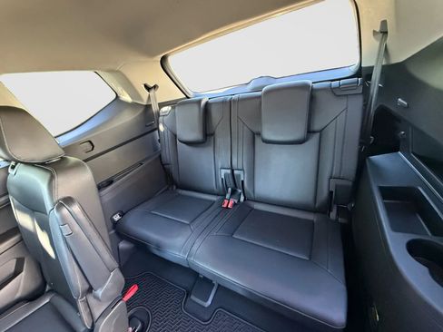 Used 2019 Volkswagen Atlas SE w/ Panoramic Sunroof Package AWD/4WD image 16