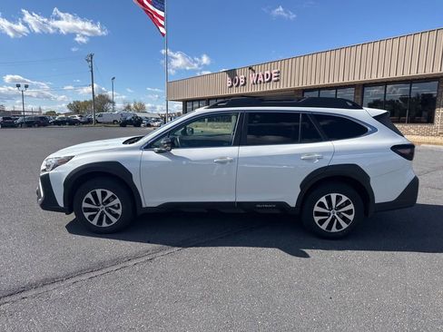 Certified 2025 Subaru Outback Premium image 2