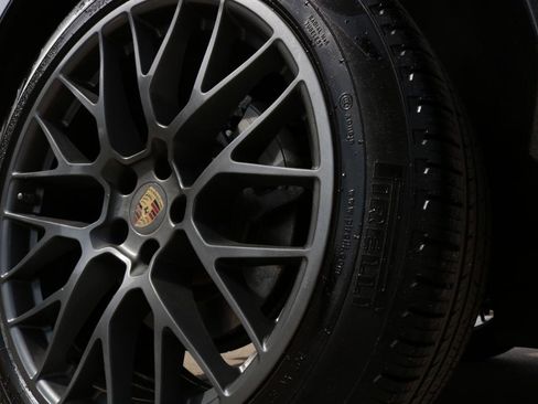 Used 2018 Porsche Macan S AWD/4WD image 11