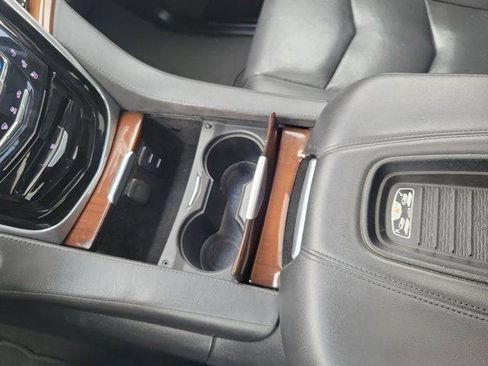 Used 2020 Cadillac Escalade Luxury AWD/4WD image 34