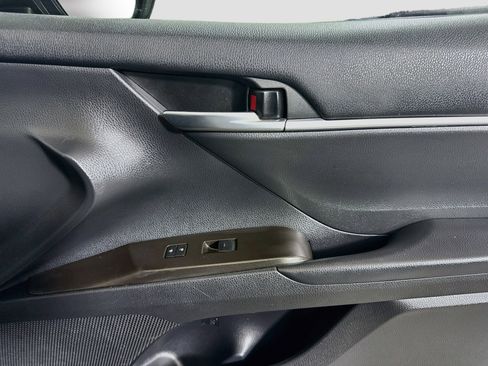Used 2023 Toyota Camry SE FWD image 30