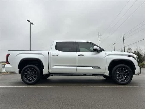 Used 2023 Toyota Tundra Platinum image 3