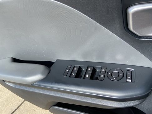 Used 2025 Kia K4 FWD image 48