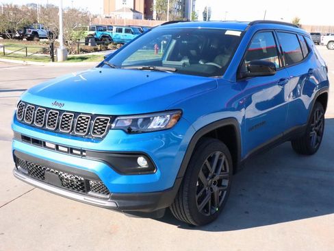 New 2026 Jeep Compass Latitude image 10