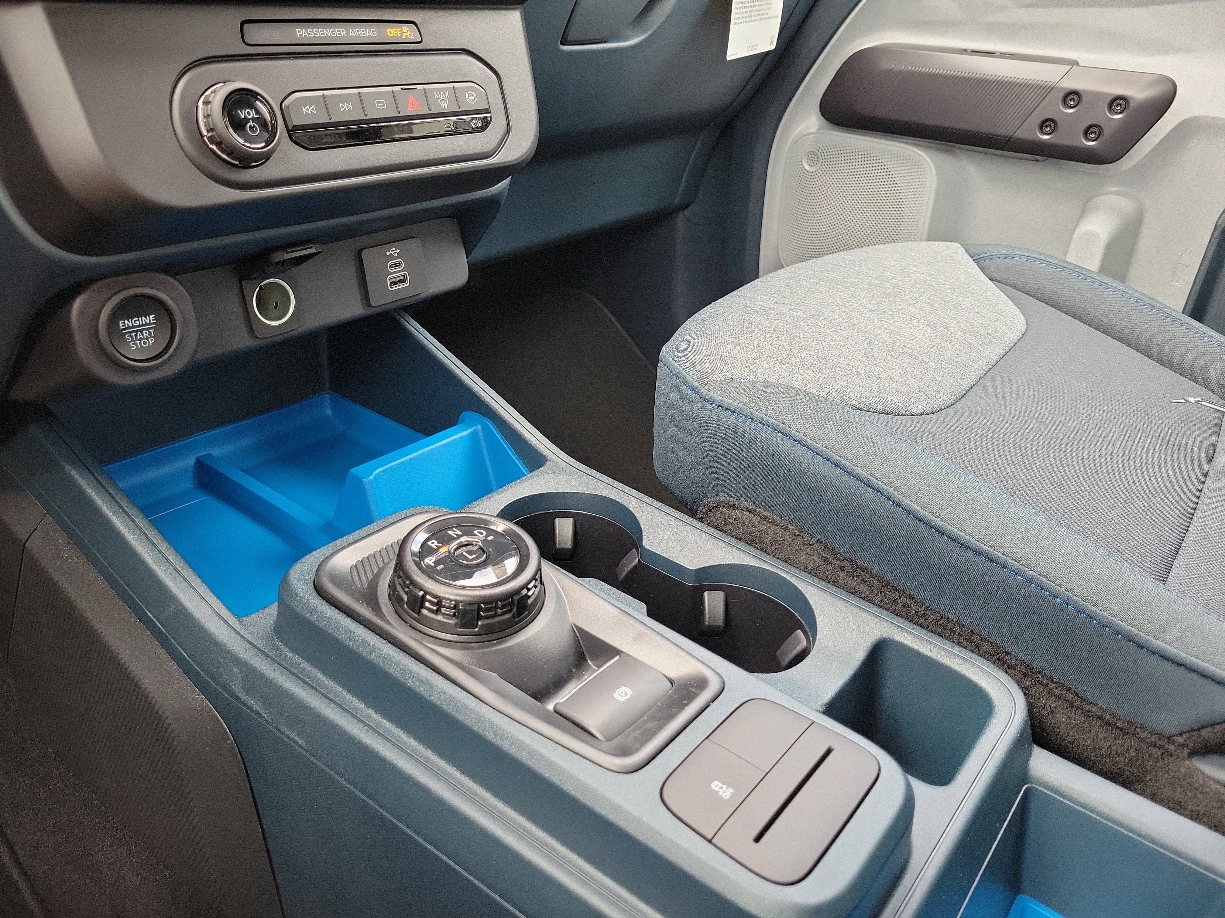 New 2026 Ford Maverick XLT w/ XLT Luxury Package FWD image 19