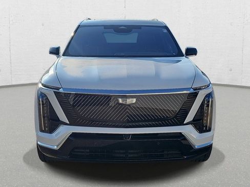 New 2026 Cadillac Vistiq Luxury w/ LPO, Floor Liner Package image 2