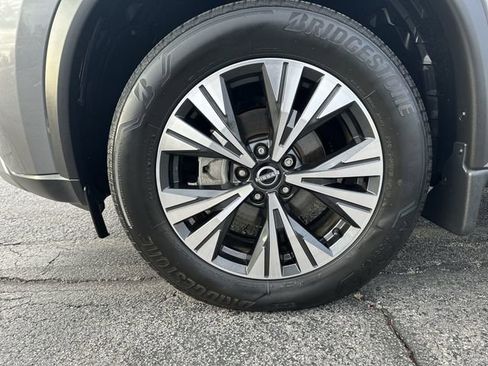 Certified 2023 Nissan Rogue SV image 8